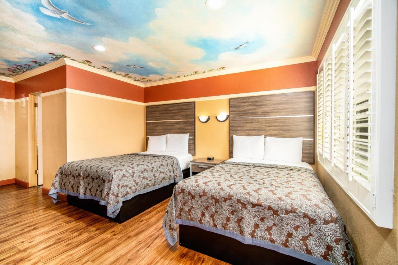 Geneva Motel Инглвуд Экстерьер фото