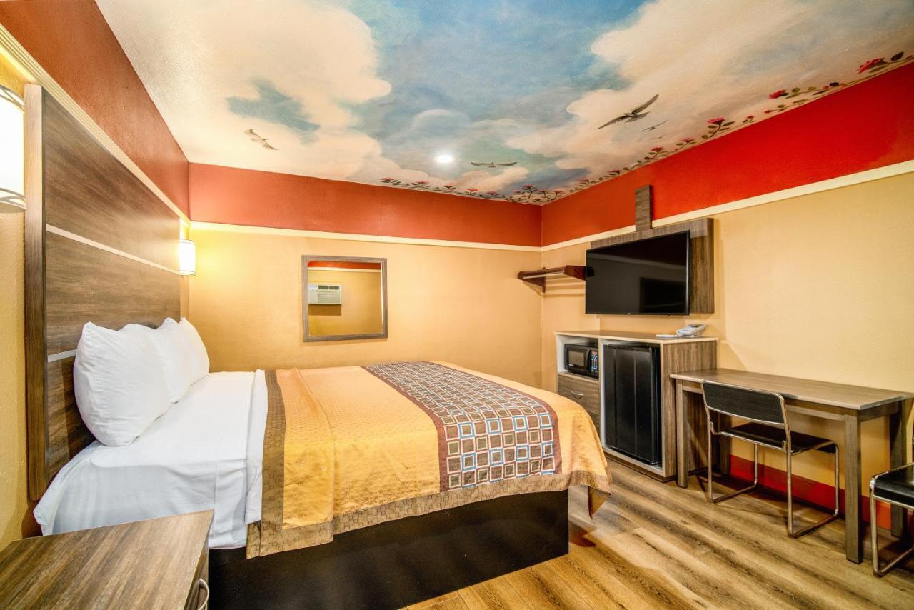 Geneva Motel Инглвуд Экстерьер фото